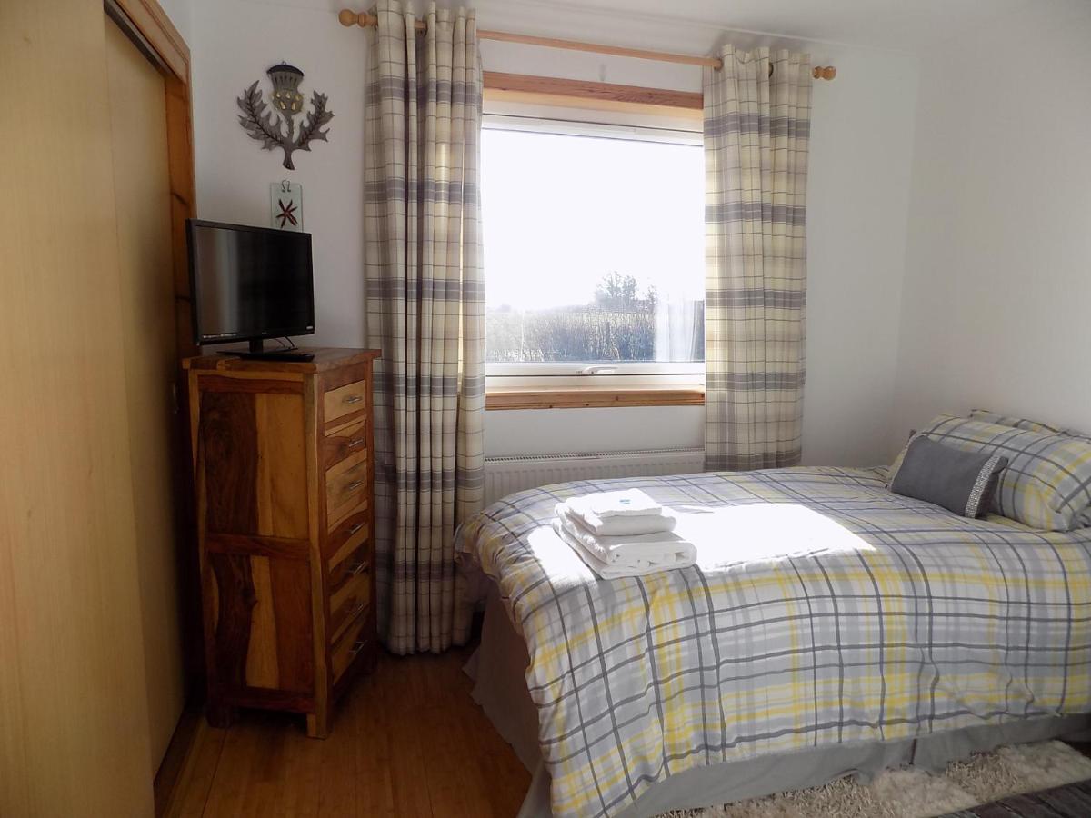Carrig Lios Bed & Breakfast Thurso Exterior photo